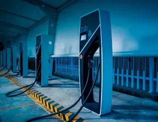 Electric vehicle charging station