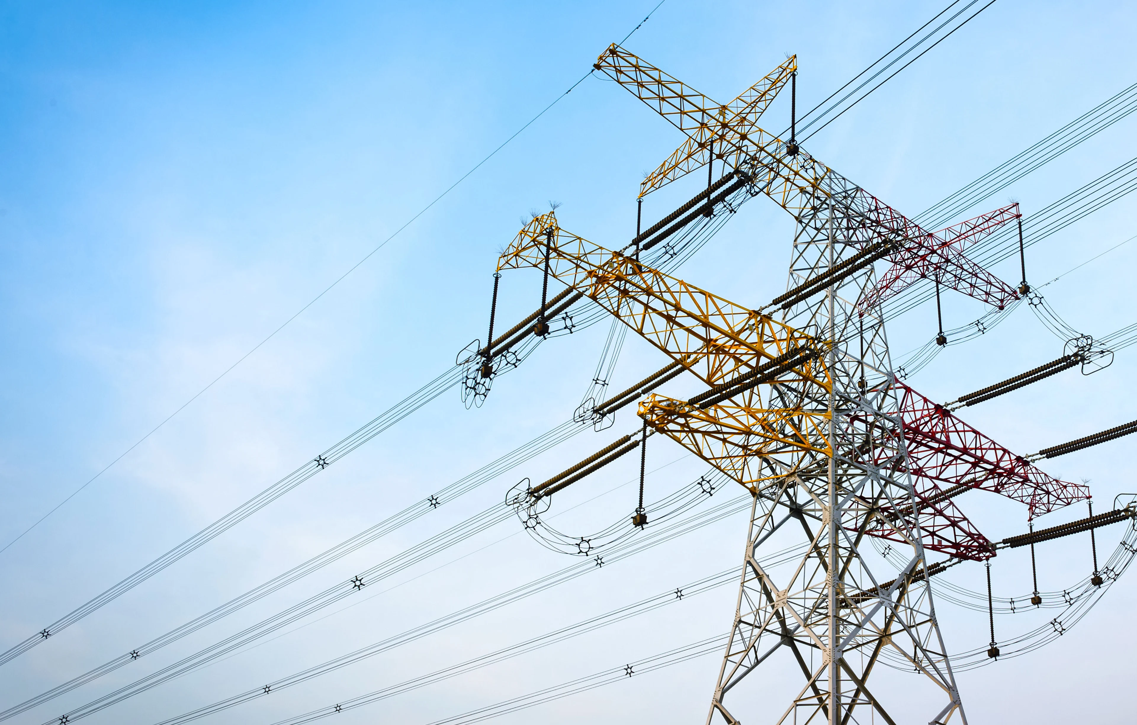 High voltage power line
